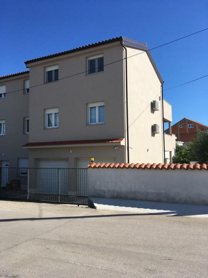 Luxury Apartments Vucinic פירובאץ מראה חיצוני תמונה