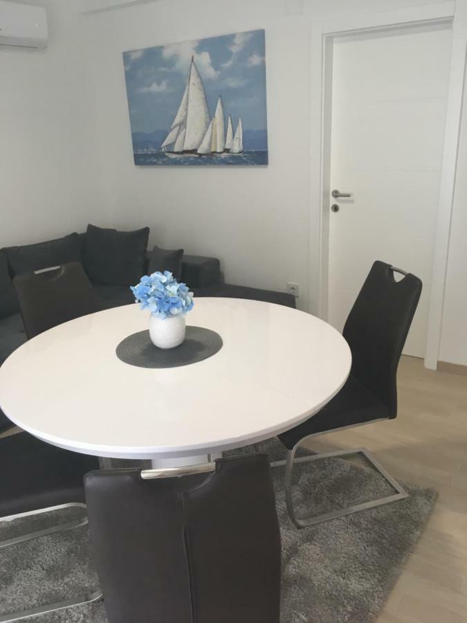 Luxury Apartments Vucinic פירובאץ מראה חיצוני תמונה