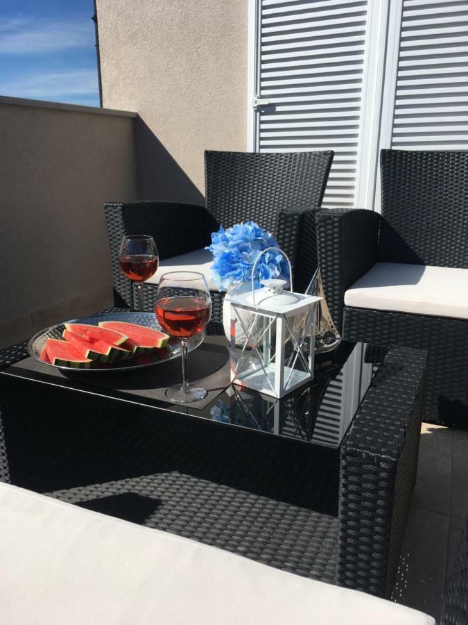 Luxury Apartments Vucinic פירובאץ מראה חיצוני תמונה